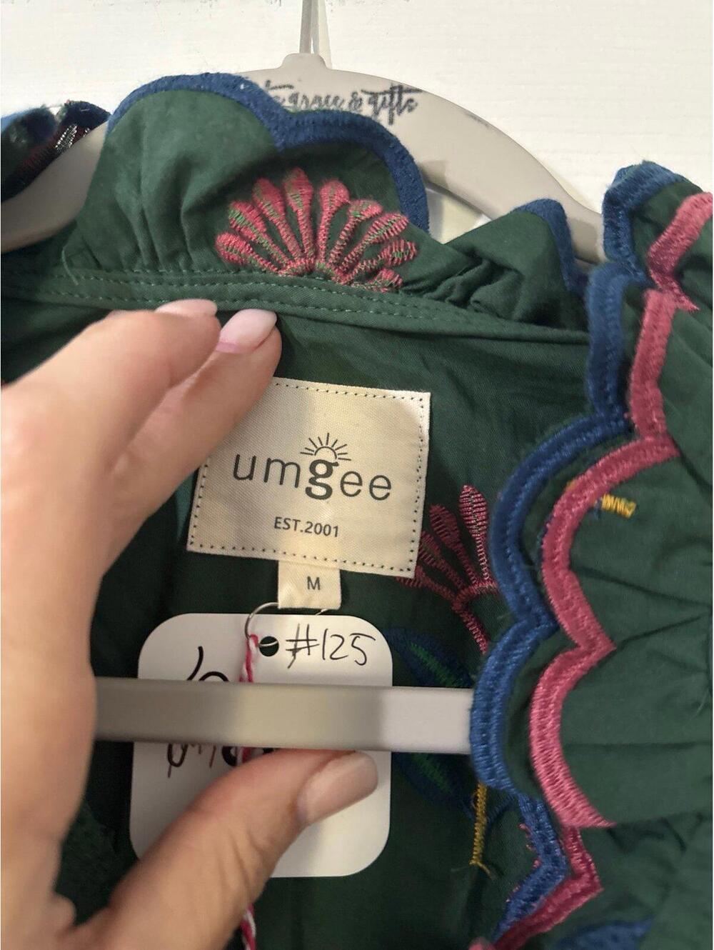 Umgee Green Blouse with Embroidery Design Medium Boutique New with Tags - Picture 3 of 8